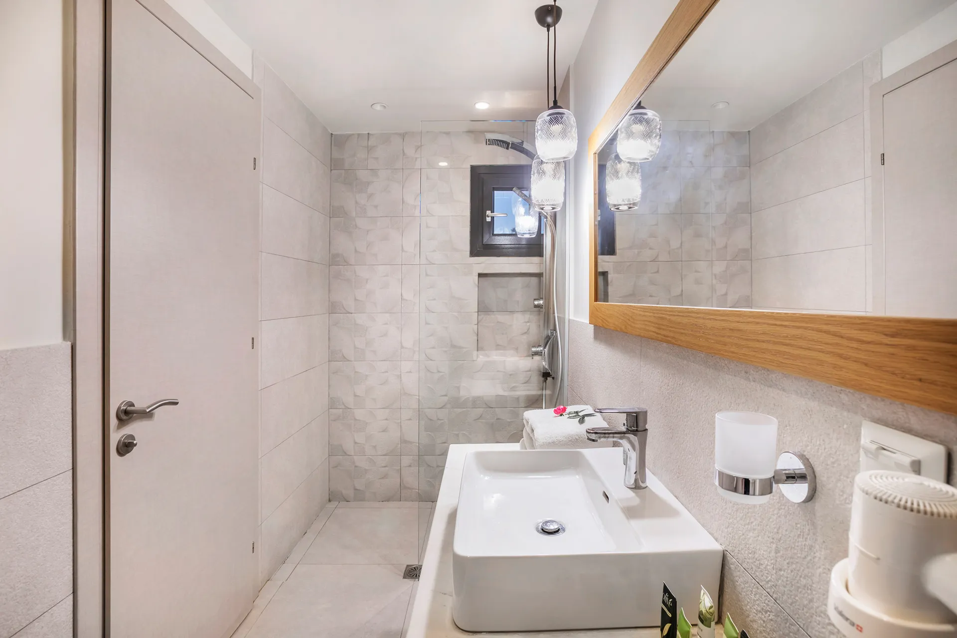 Tiara Holidays - Elies 33 Bio Retreat - Superior Double Garden View - bathroom